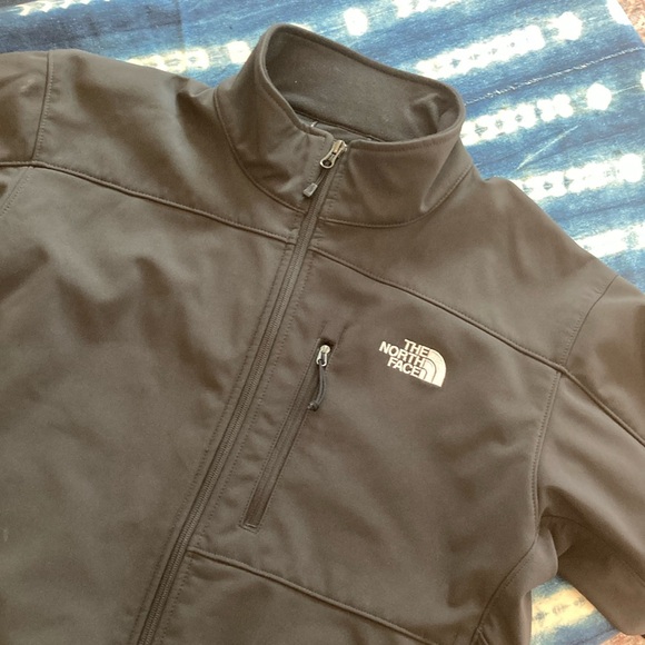 Men’s Apex North Face Jacket - Picture 3 of 10